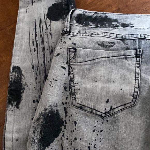 Express Paint Splattered Zeldra Ultra Skinny Jeans - Picture 9 of 13